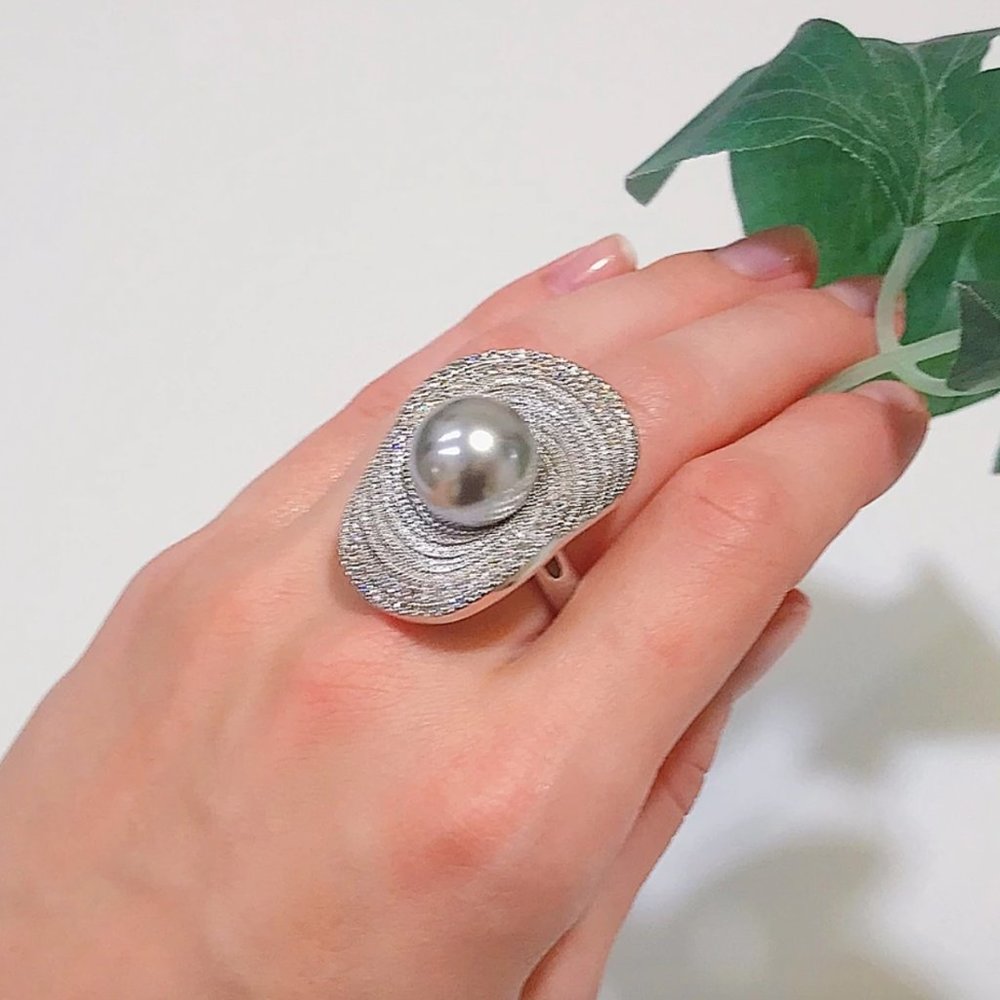 Gorgeous Simulated Grey Pearl Ring - Picture 10 of 15